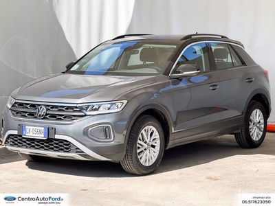 Volkswagen T-Roc 1.0 TSI Life del 2022 usata a Albano Laziale