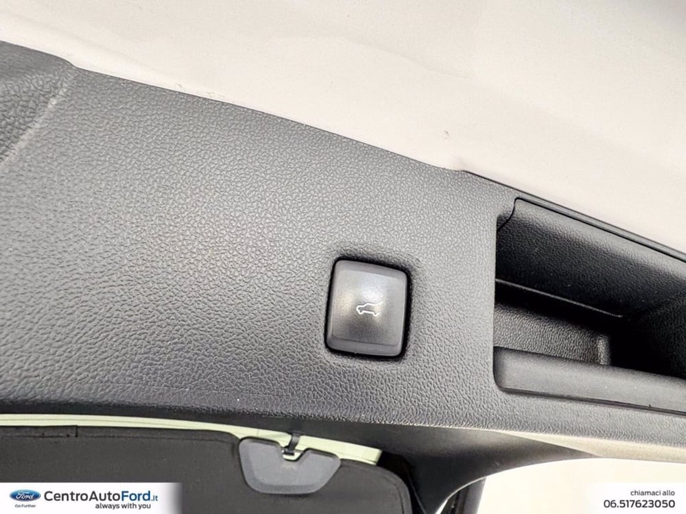 Ford Kuga usata a Roma (12)