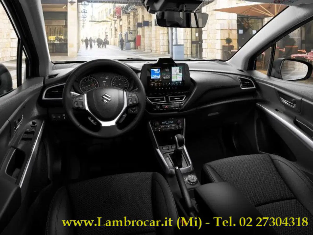 Suzuki S-Cross nuova a Milano (7)