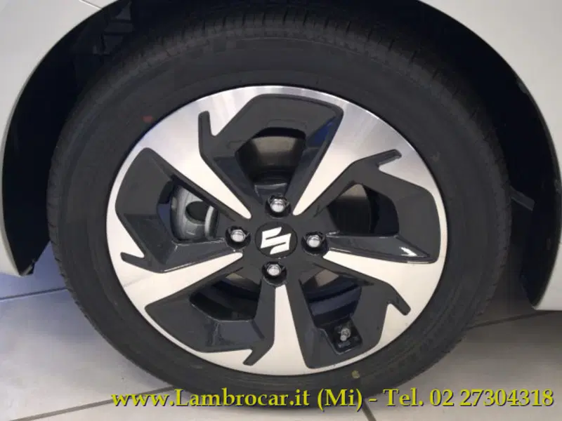 Suzuki Swift nuova a Milano (20)