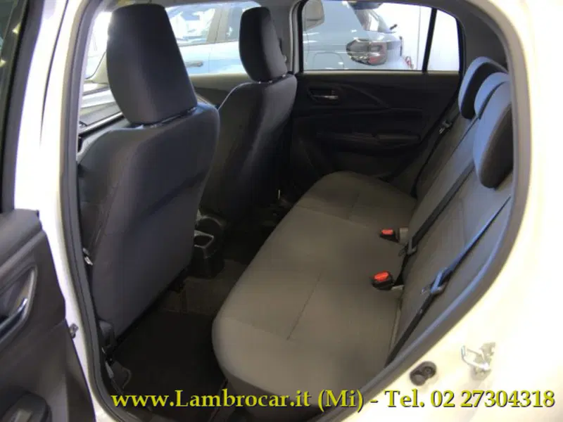 Suzuki Swift nuova a Milano (8)