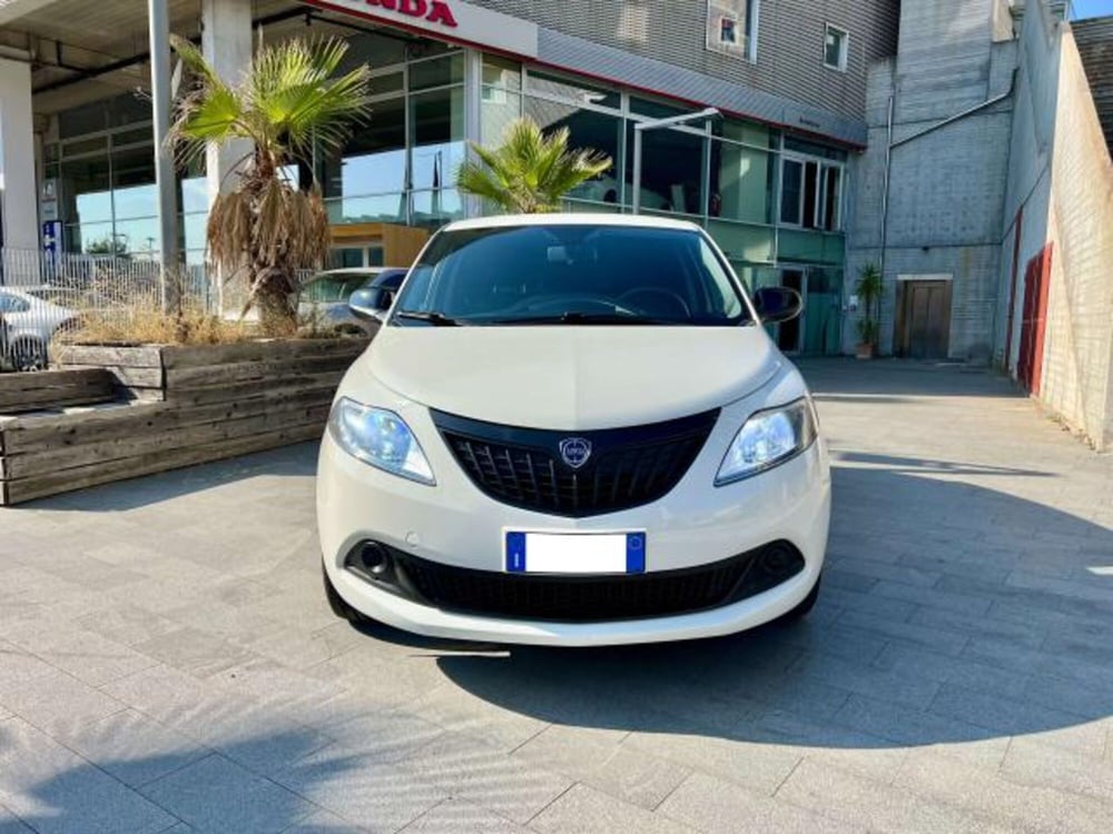 Lancia Ypsilon usata a Savona (10)