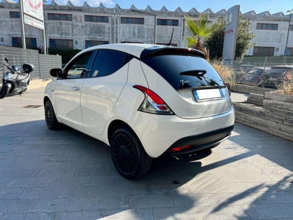 Lancia Ypsilon usata a Savona (5)