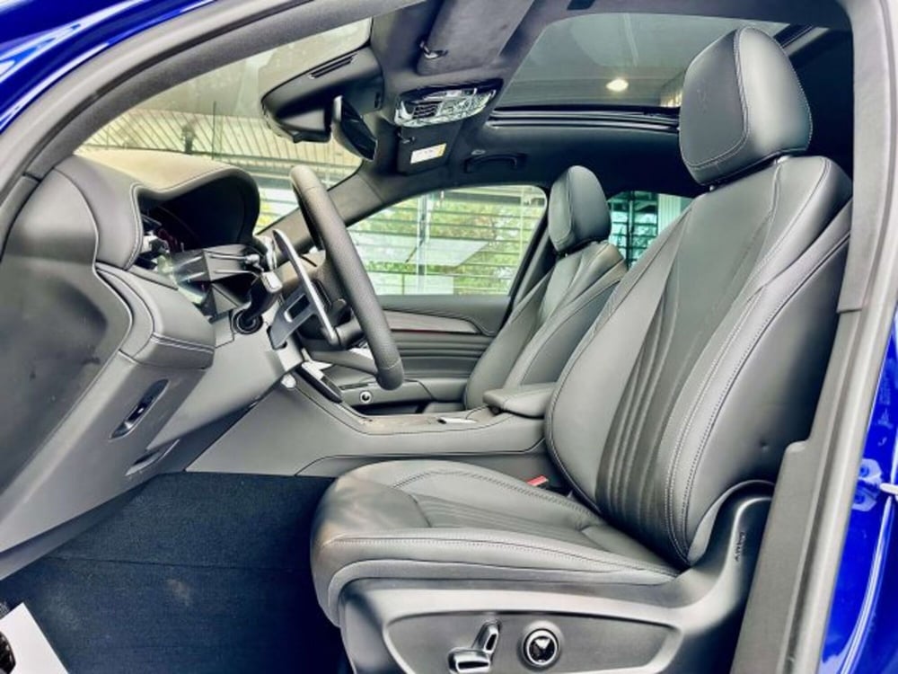 Maserati Grecale nuova a Torino (10)