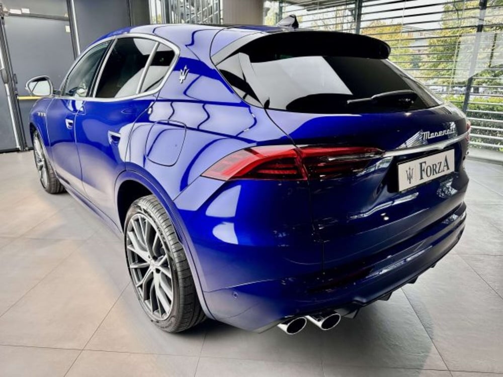 Maserati Grecale nuova a Torino (8)