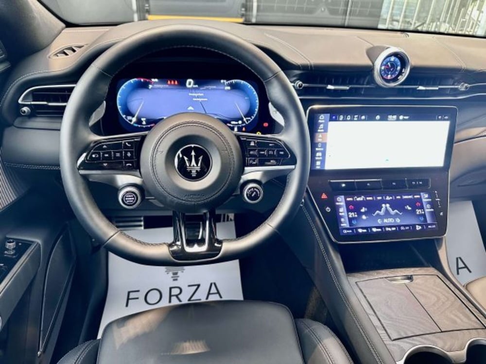 Maserati Grecale usata a Torino (14)
