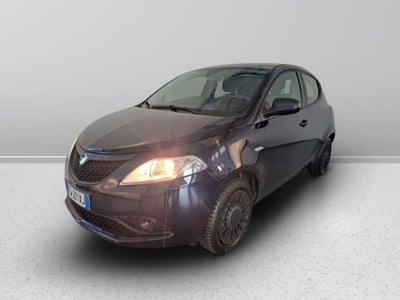 Lancia Ypsilon 1.2 69 CV 5 porte Elefantino Blu del 2019 usata a Mosciano Sant&#039;Angelo