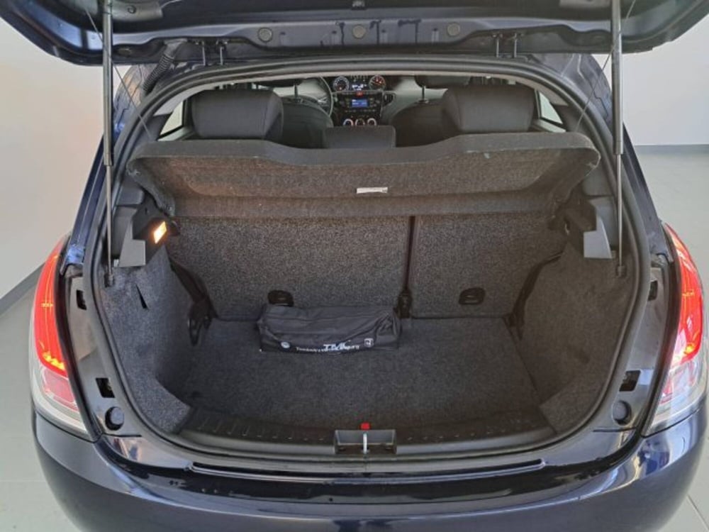 Lancia Ypsilon usata a Teramo (5)