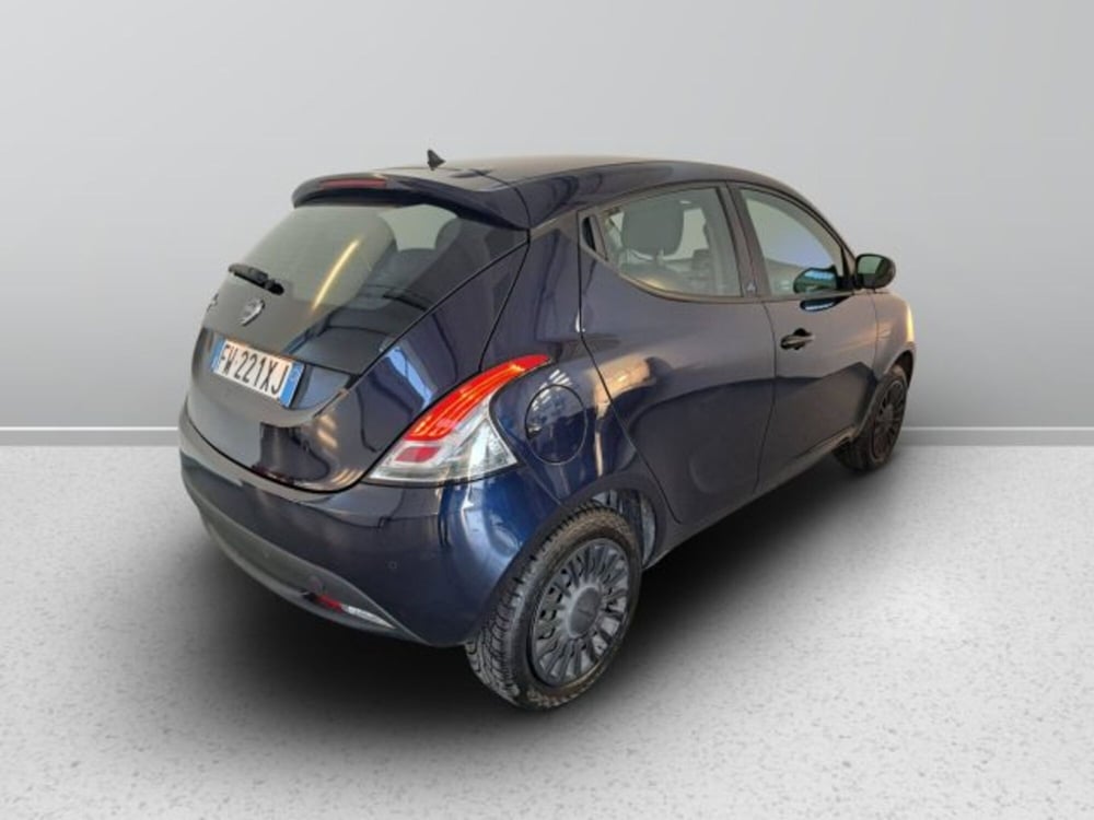 Lancia Ypsilon usata a Teramo (6)