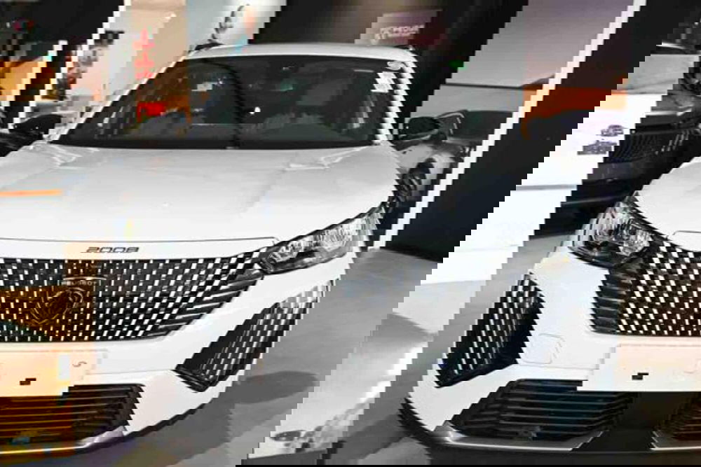 Peugeot 2008 nuova a Torino (2)