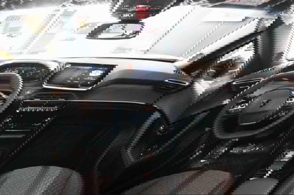 Peugeot 2008 nuova a Torino (7)