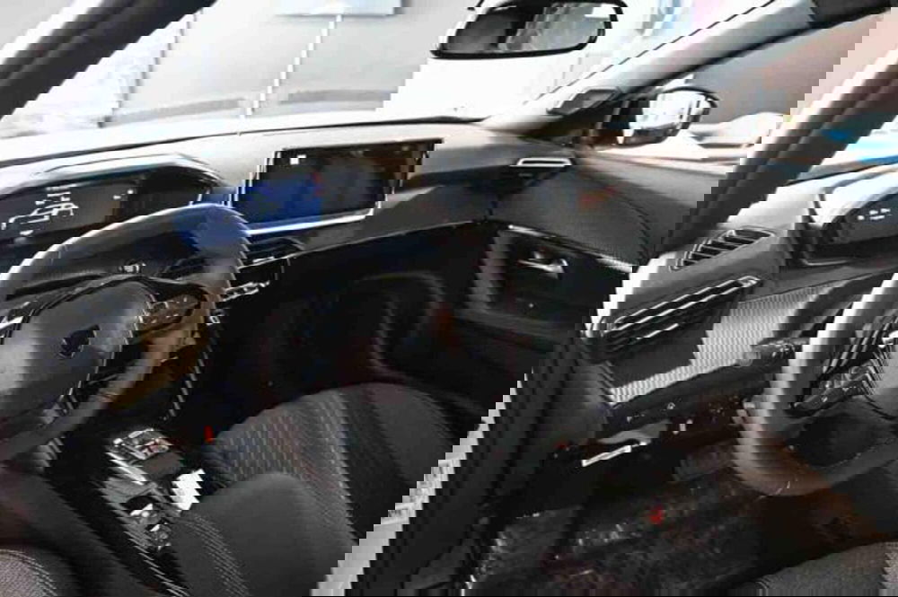 Peugeot 2008 nuova a Torino (8)