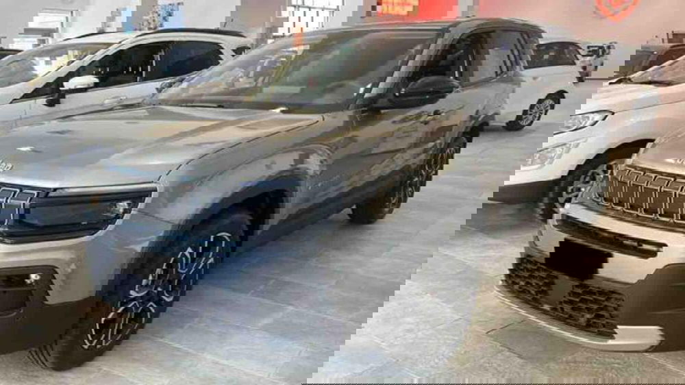 Jeep Avenger nuova a Torino