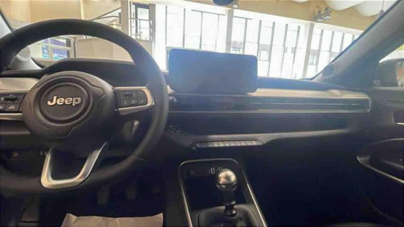 Jeep Avenger nuova a Torino (10)