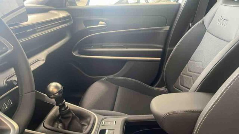 Jeep Avenger nuova a Torino (13)
