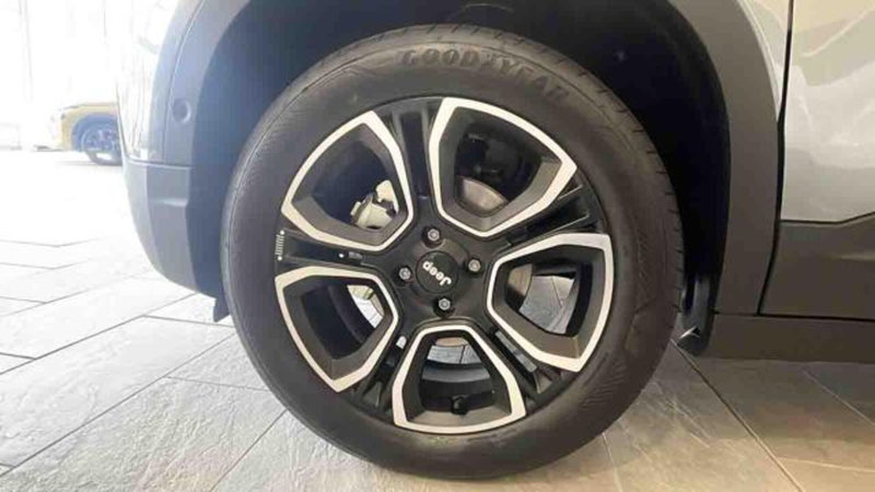 Jeep Avenger nuova a Torino (7)