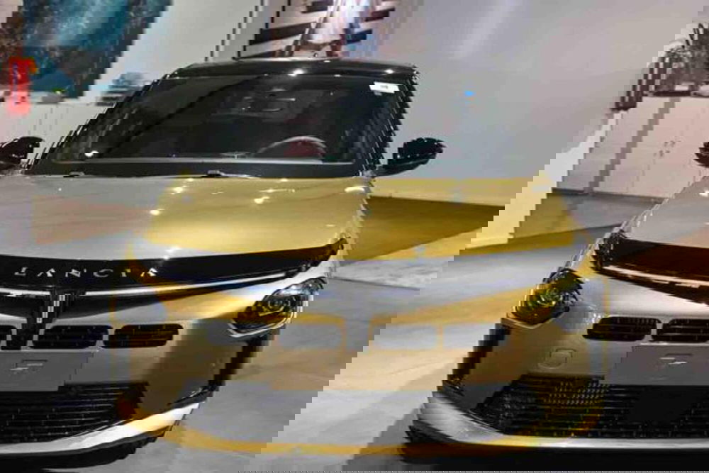 Lancia Ypsilon nuova a Torino (2)