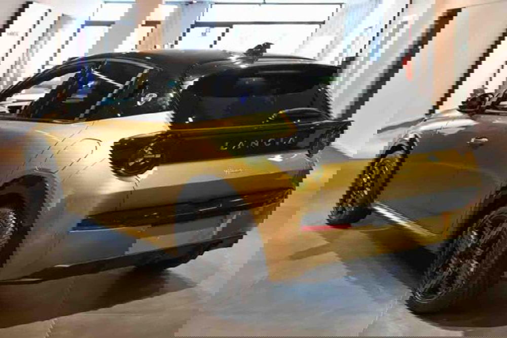 Lancia Ypsilon nuova a Torino (6)
