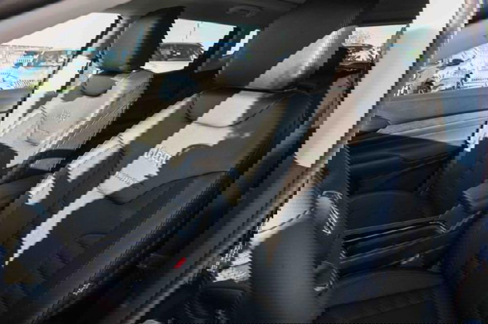 Jeep Compass nuova a Torino (13)