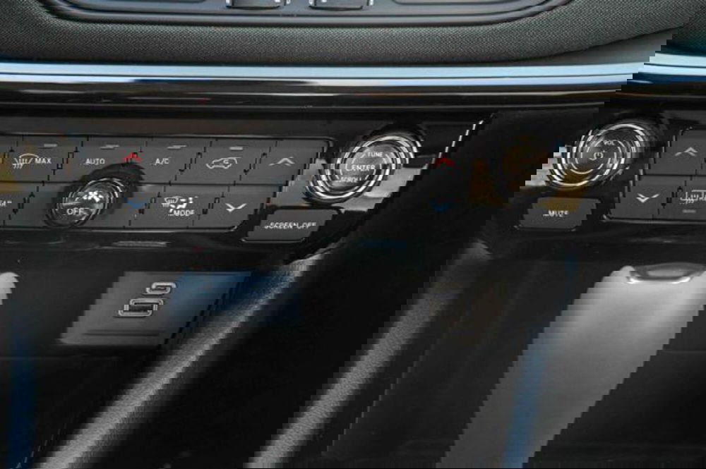 Jeep Compass nuova a Torino (17)