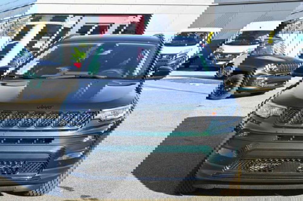 Jeep Compass nuova a Torino (2)