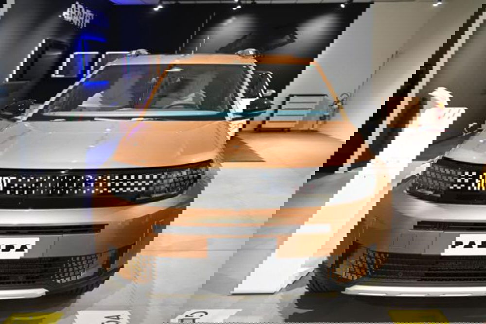 Fiat Grande Panda nuova a Torino (2)