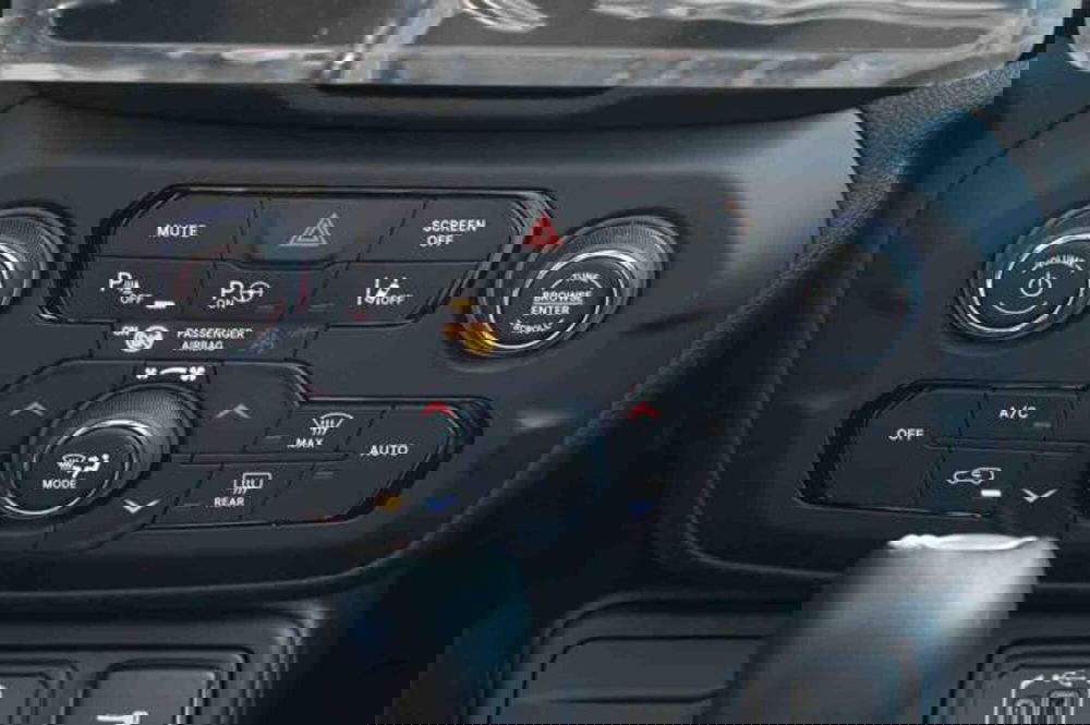 Jeep Renegade nuova a Torino (17)