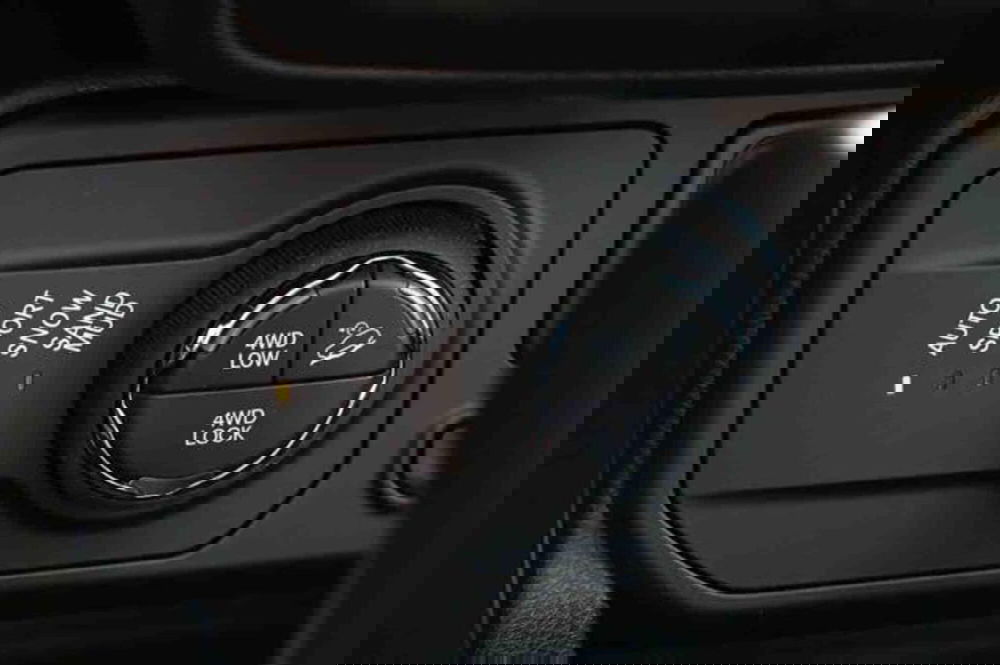 Jeep Renegade nuova a Torino (19)