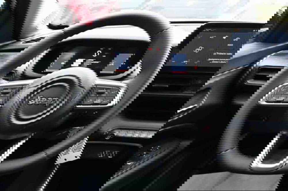 Jeep Avenger nuova a Torino (14)