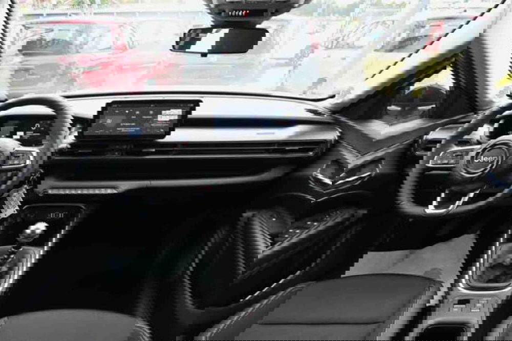 Jeep Avenger nuova a Torino (9)