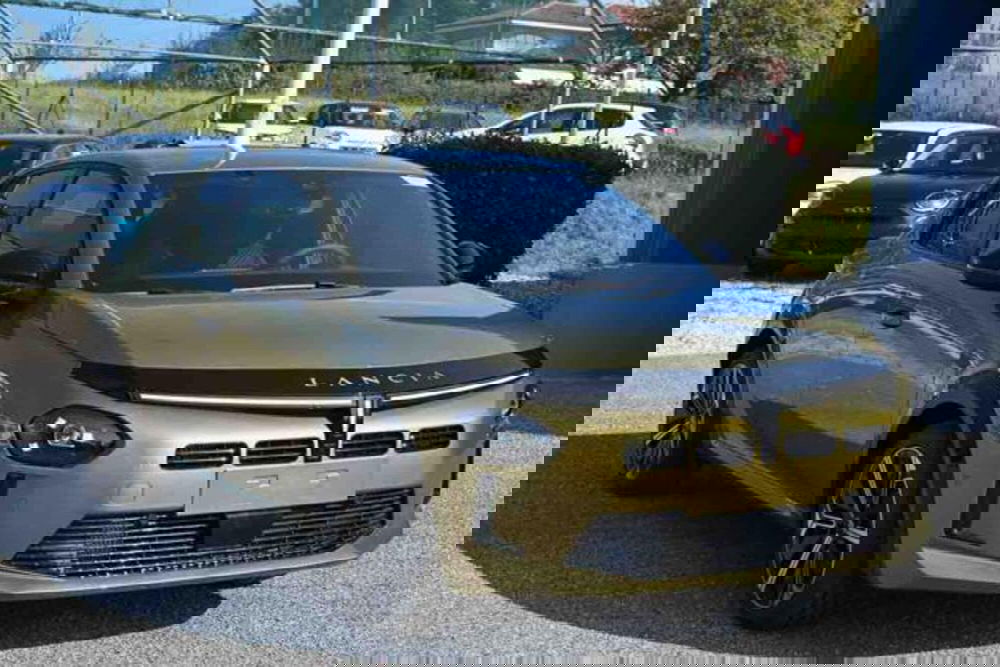 Lancia Ypsilon nuova a Torino (3)