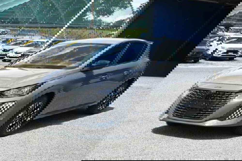 Peugeot 208 nuova a Torino