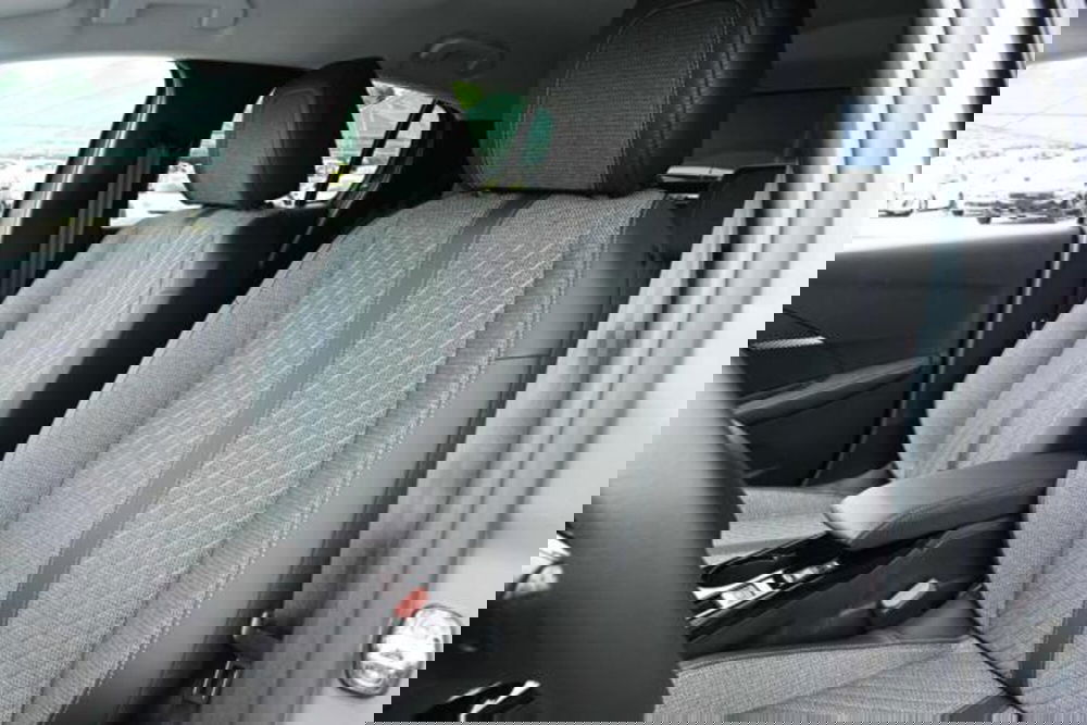 Peugeot 208 nuova a Torino (14)