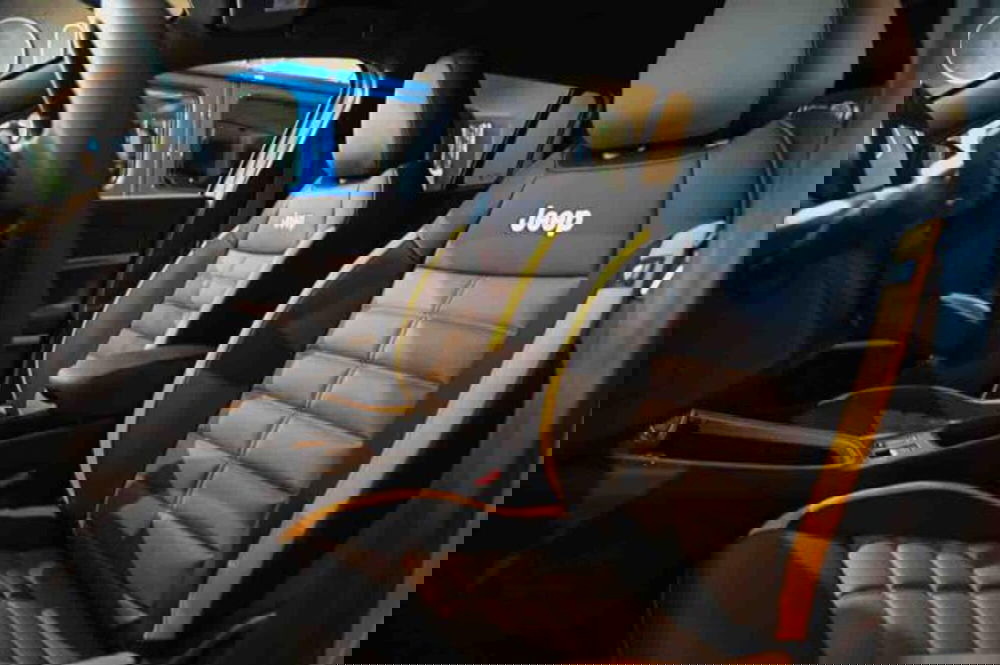 Jeep Avenger nuova a Torino (10)