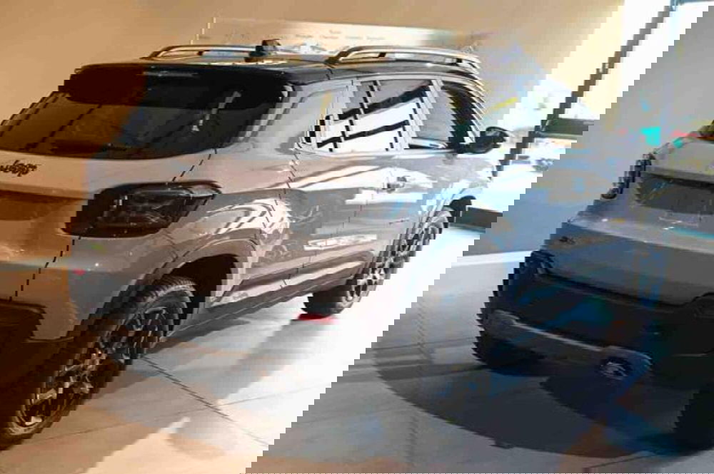 Jeep Avenger nuova a Torino (4)