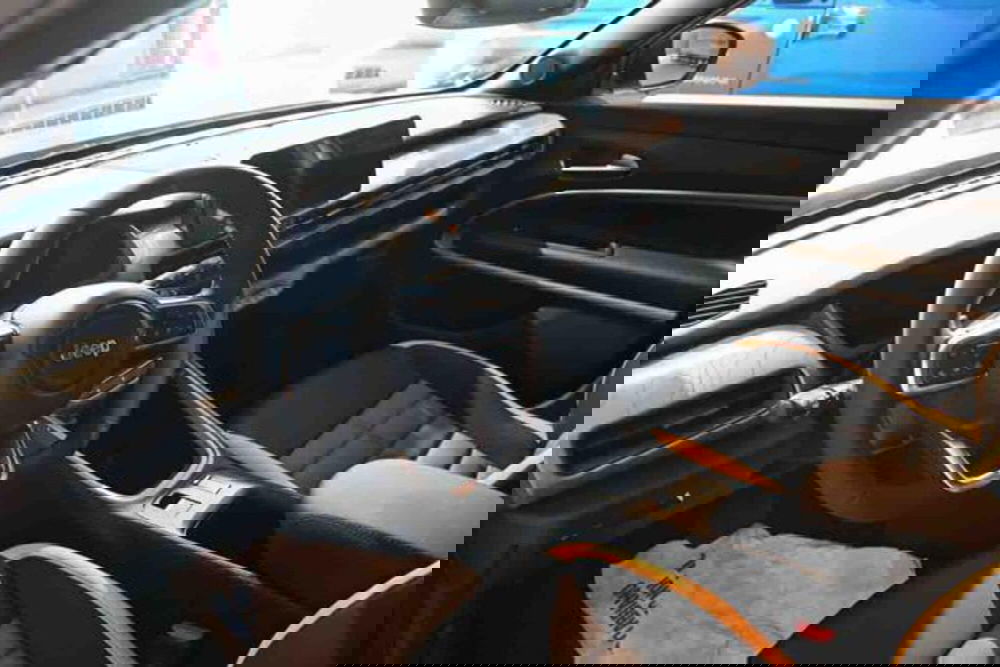 Jeep Avenger nuova a Torino (8)