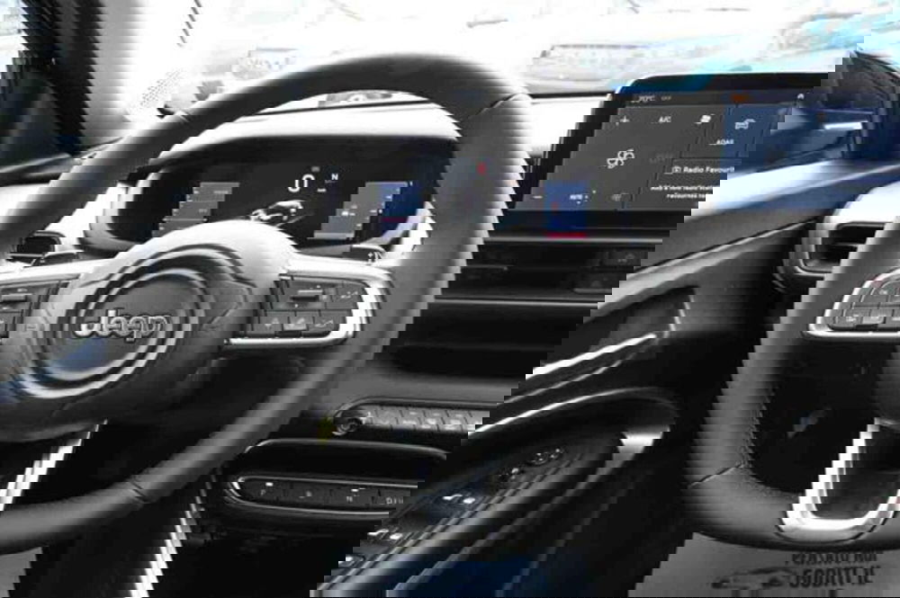 Jeep Avenger nuova a Torino (16)