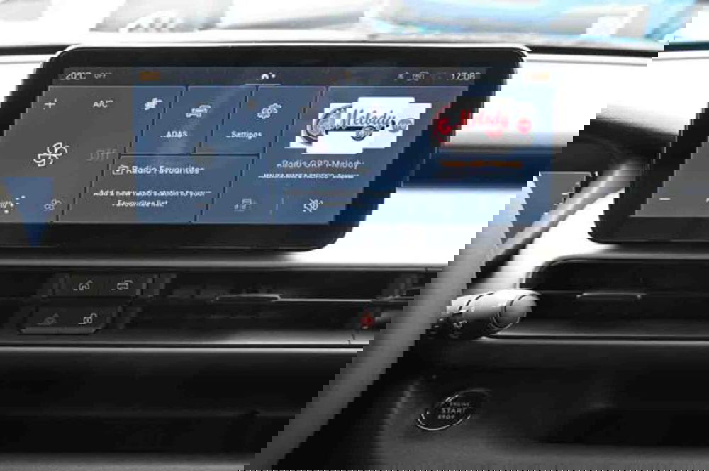 Jeep Avenger nuova a Torino (18)