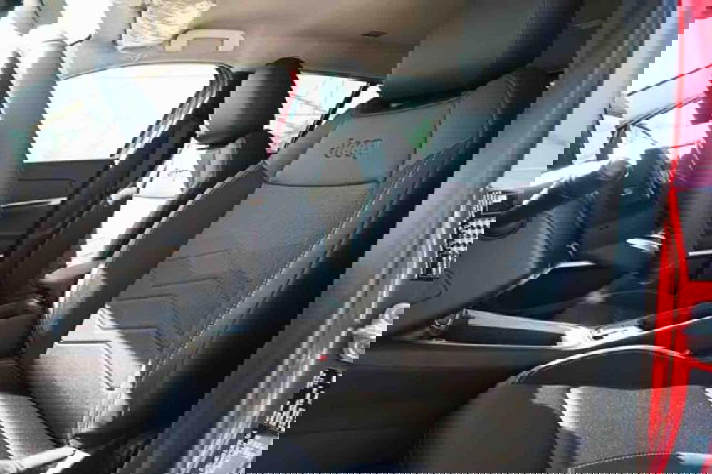 Jeep Avenger nuova a Torino (13)