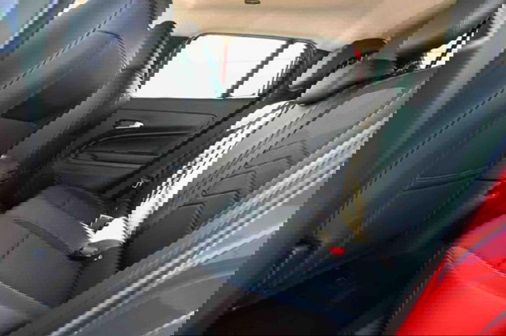 Jeep Avenger nuova a Torino (14)