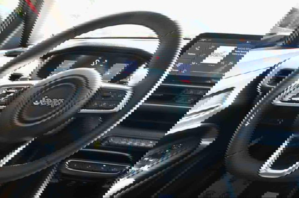 Jeep Avenger nuova a Torino (15)