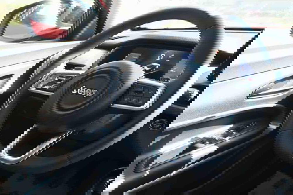 Jeep Avenger nuova a Torino (19)