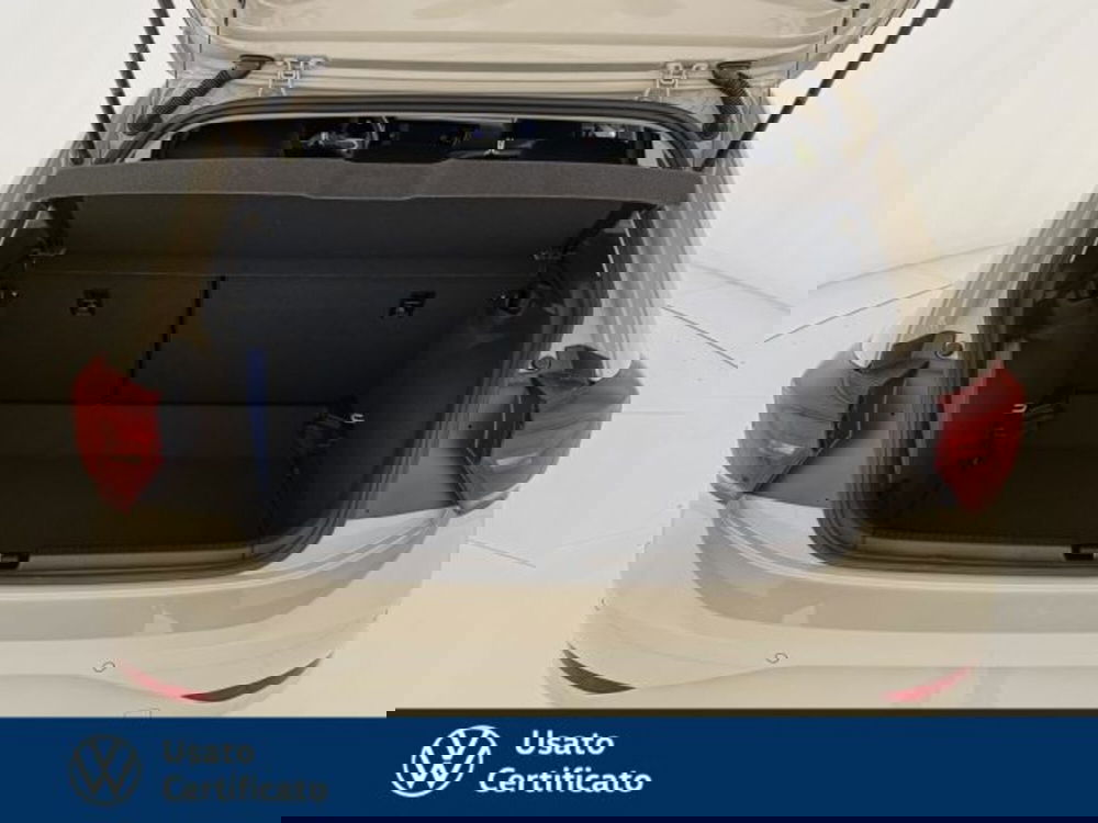 Volkswagen Polo nuova a Vicenza (10)