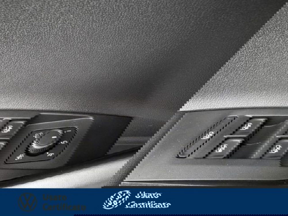 Volkswagen Polo nuova a Vicenza (11)