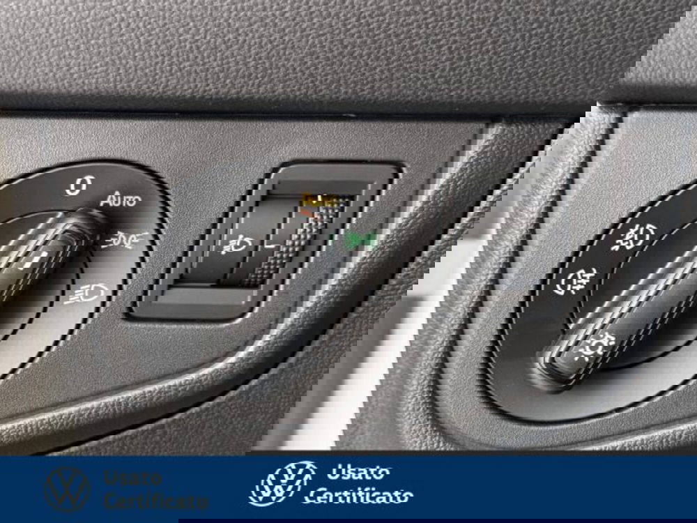 Volkswagen Polo nuova a Vicenza (12)