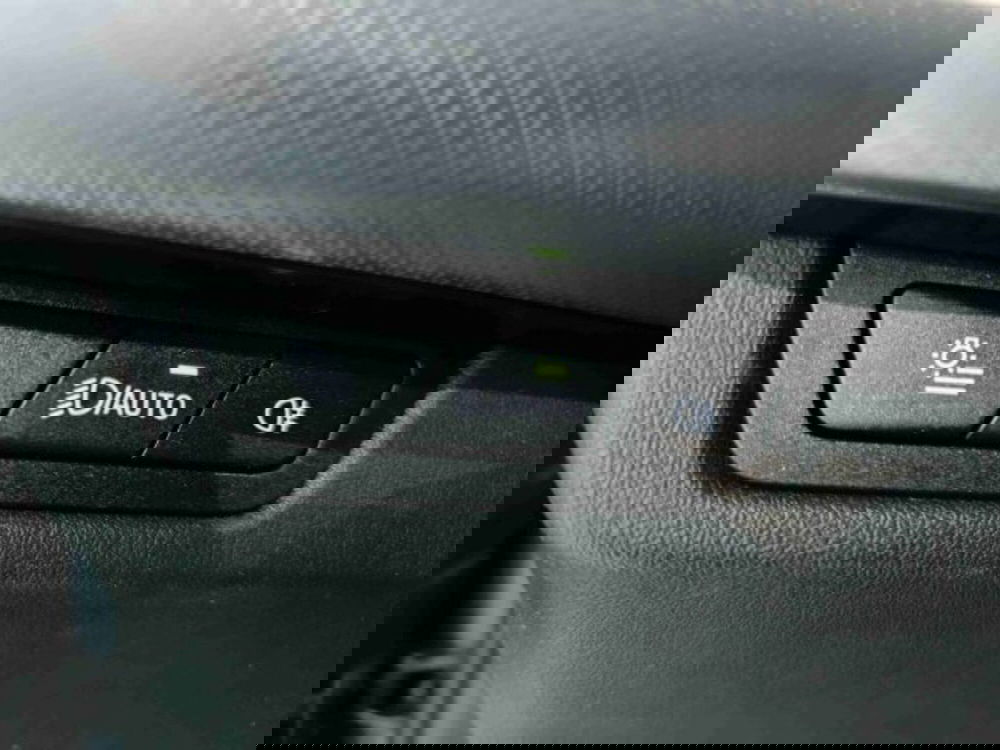 BMW X2 usata a Catania (18)