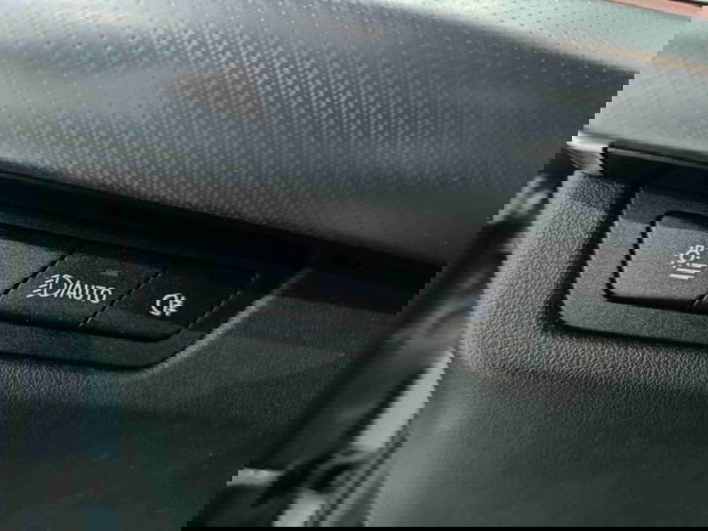 BMW X2 usata a Catania (18)