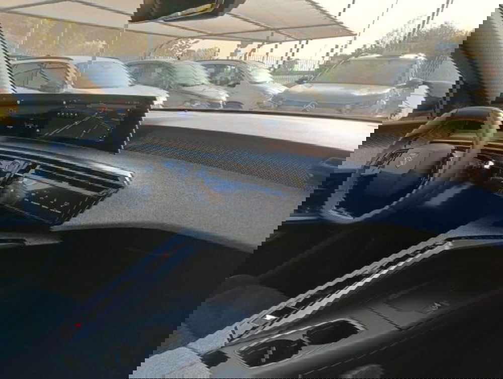 Peugeot 5008 nuova a Brescia (18)