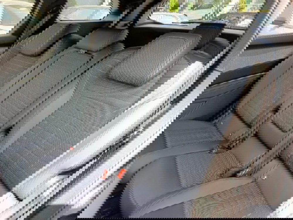 Peugeot 5008 nuova a Brescia (10)