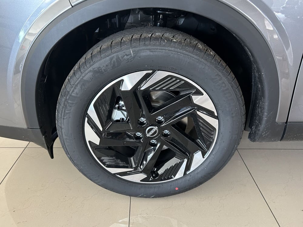 Nissan Qashqai nuova a Ferrara (7)